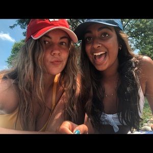 Meet your Posher, Lauren